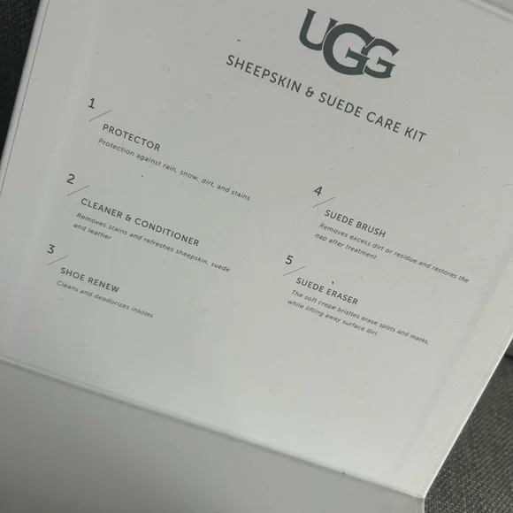 UGG Sheepskin and Suede Cleaning Kit - Picture 6 of 9
